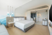 125cMeliaPattayaCity-Deluxe Room Sea View King Bed