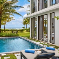 Pool-Villa-Beachfront-02