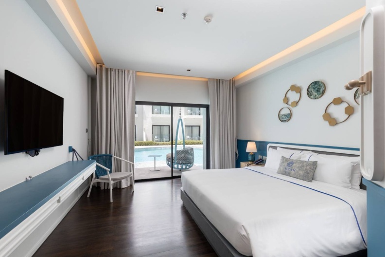 Kram -Deluxe Pool Access.jpg