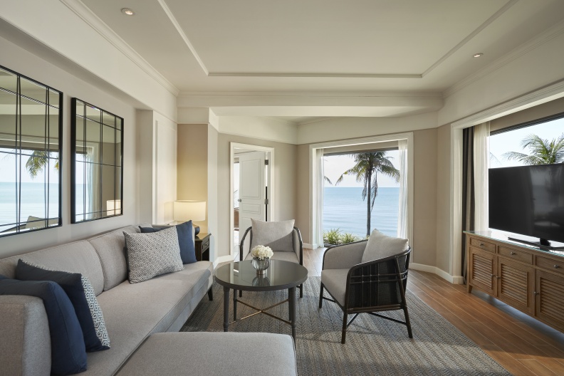 Dusit Suite - Living