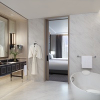 Sindhorn Kempisnki Hotel Grand Deluxe Bathroom Angle 1 Final High Res 16968