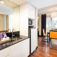 53-Guest-Room-Radisson-Suites-Bangkok-Sukhumvit