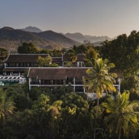 phou-vao-pool02-clear-2560x-q50