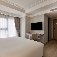 408-2324 Executive Room 0211