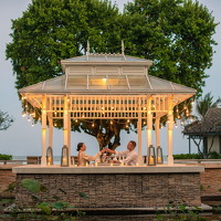 81 Signature Romantic Dining