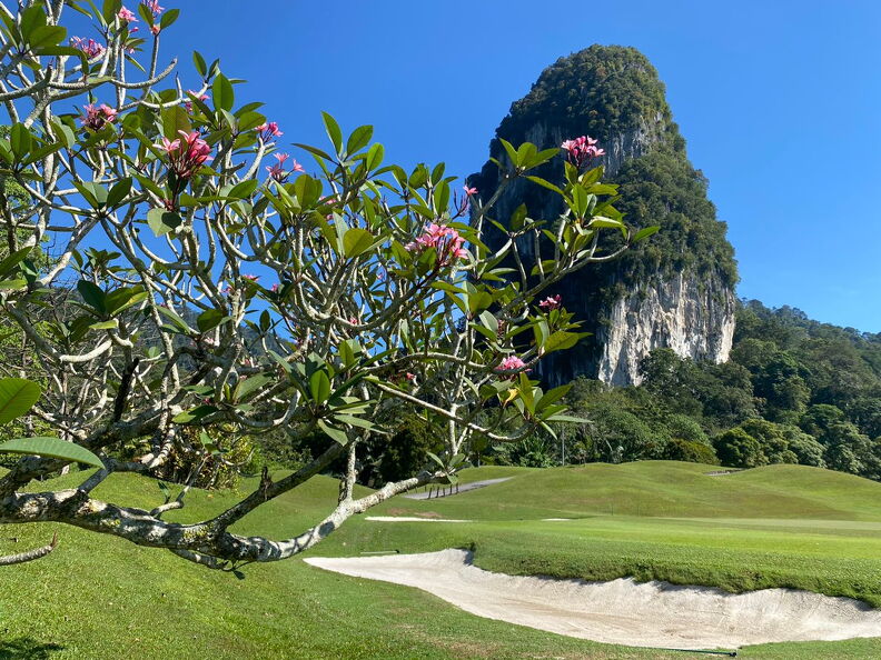 BUKIT TAKUN HOLE NO 14