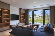 One Bedroom Villa Lake View Living Room