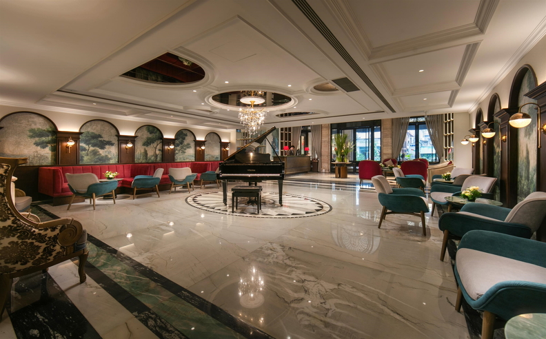 Lobby (3).jpg