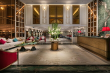 Lobby (8)