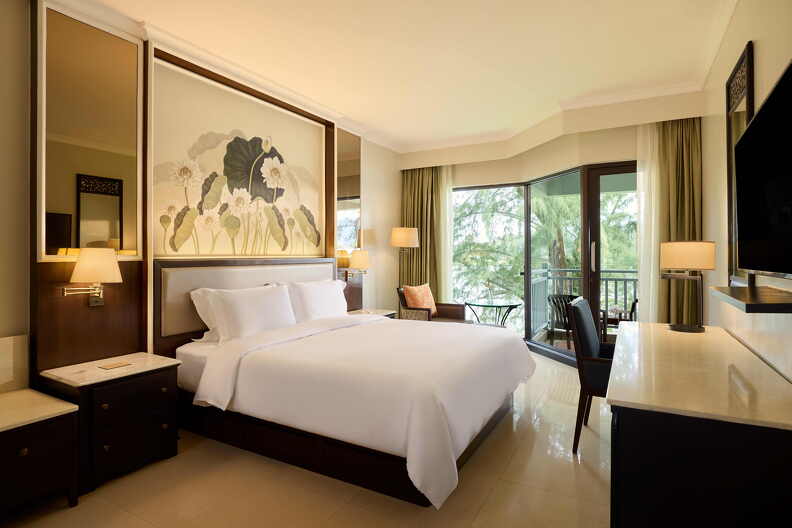 dusit-thani-laguna-phuket-deluxe-lagoon 