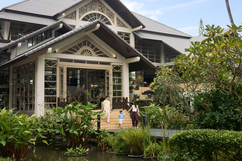 dusit-thani-laguna-phuket-facade-lifestyle