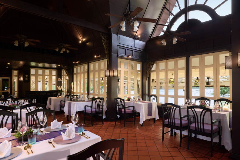 dusit-thani-laguna-phuket-restaurant-benjarong