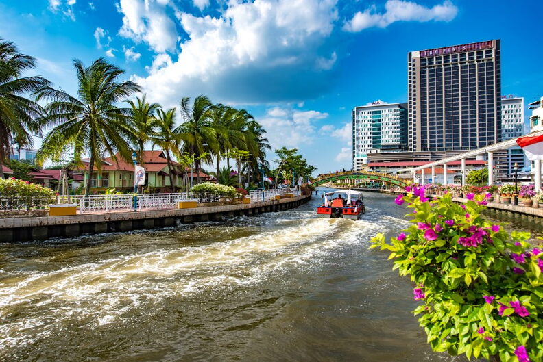 The-Pines-Melaka-Canel (1776 visits) The-Pines-Melaka-Canel